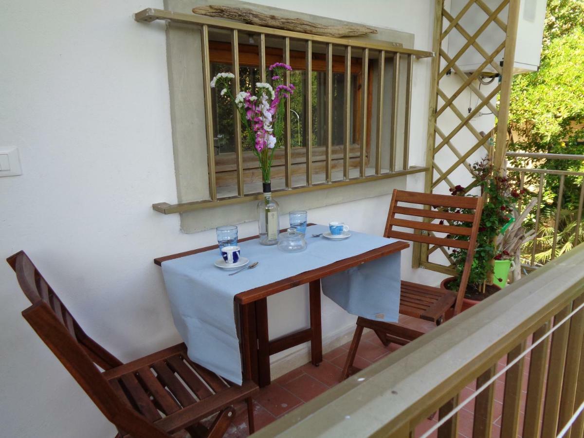 奎尔西亚内拉La Casa Di Nina公寓 外观 照片